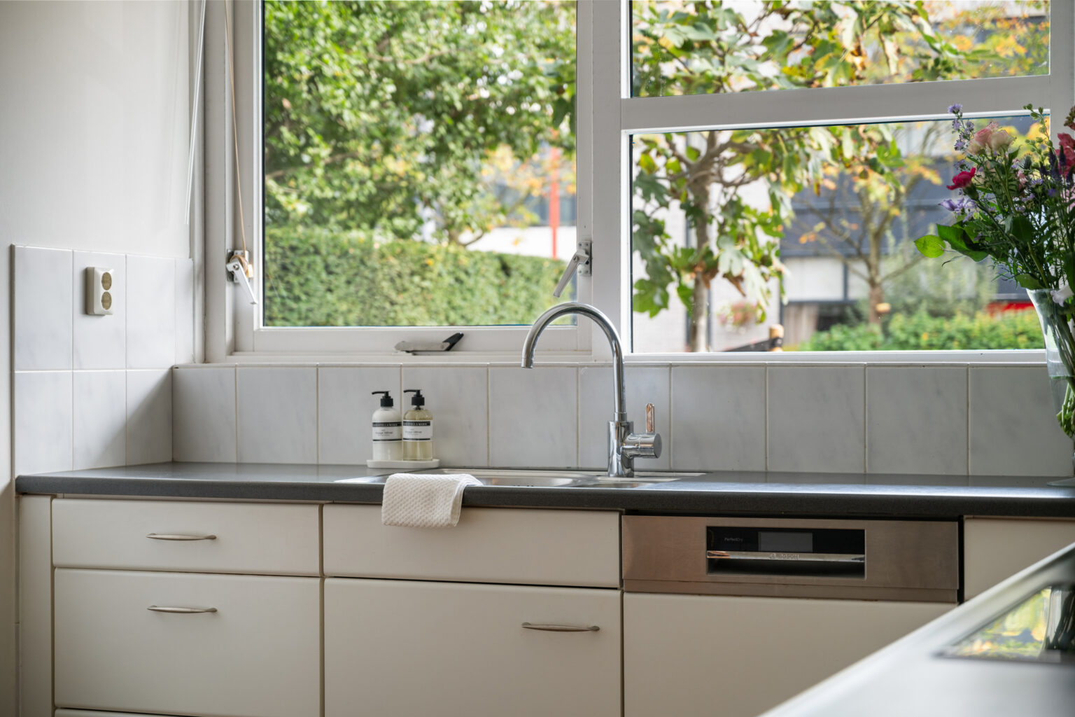 Hoekwoning te koop: Tijs van Zeventerstraat 26, Rotterdam